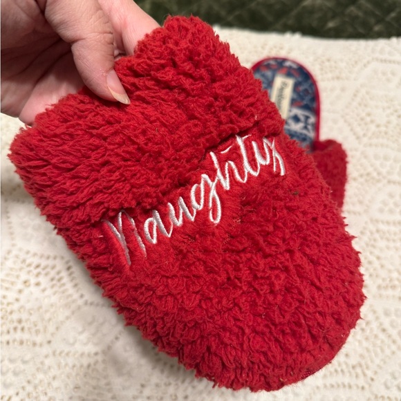 Dearfoams Naughty & Nice Slippers - Picture 2 of 8